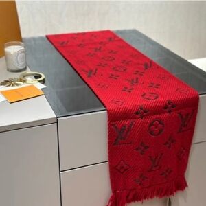 <AUTHENTIC>Louis Vuitton Scarf